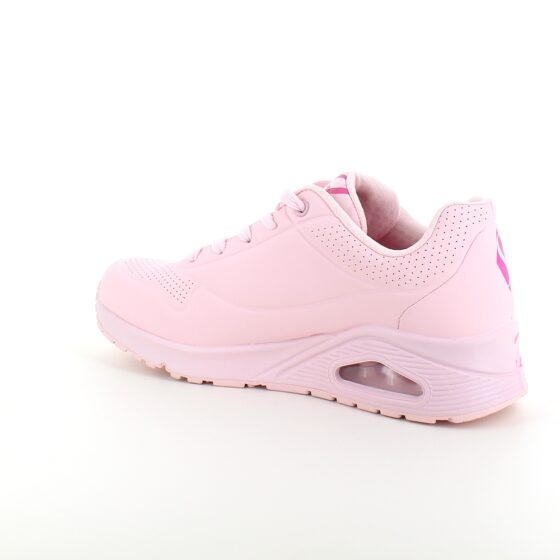 Lyserosa hjertesko fra Skechers