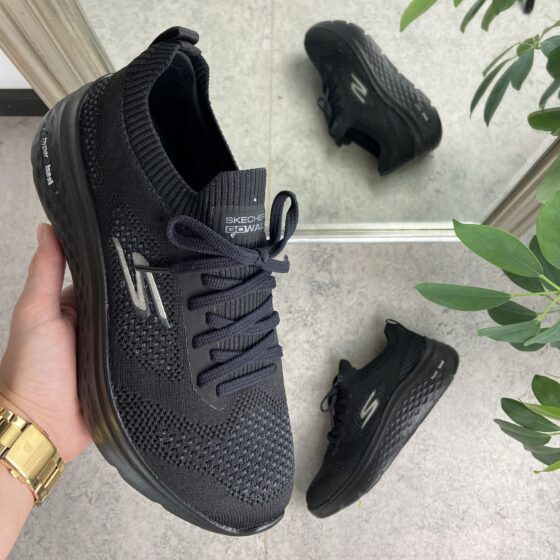 Pustende Slip-in herresko fra Skechers med mye støtdemping