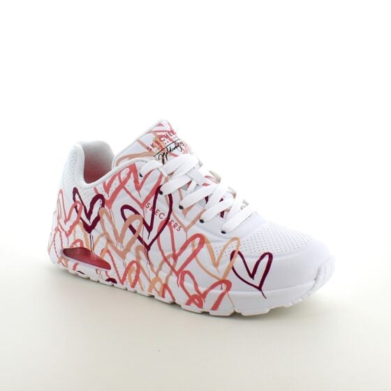 Rosa farget hjertesko fra Skechers