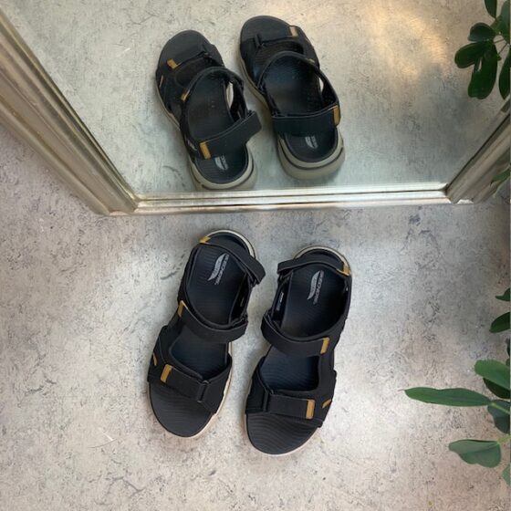 Arch Fit herre sandal fra Skechers med 3 borrelåsremmer