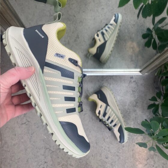 Beige/grå vanntett sko fra Green Comfort