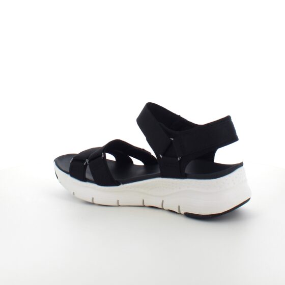 Sort ArchFit sandal fra Skechers