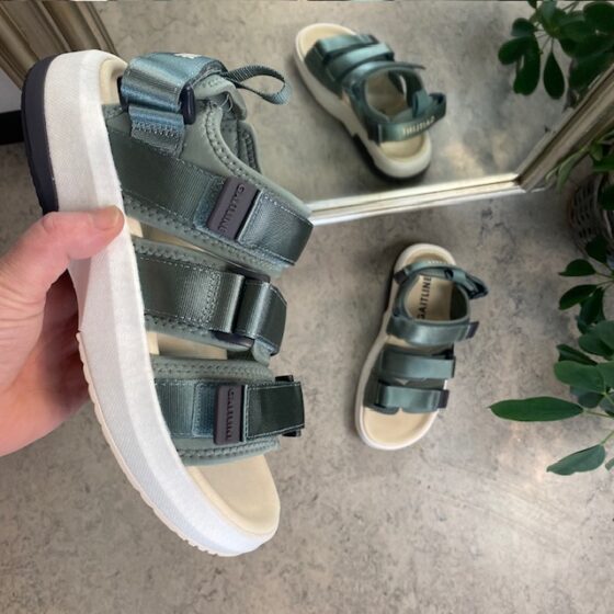 Grønn sandal fra Gaitline med gangesåle