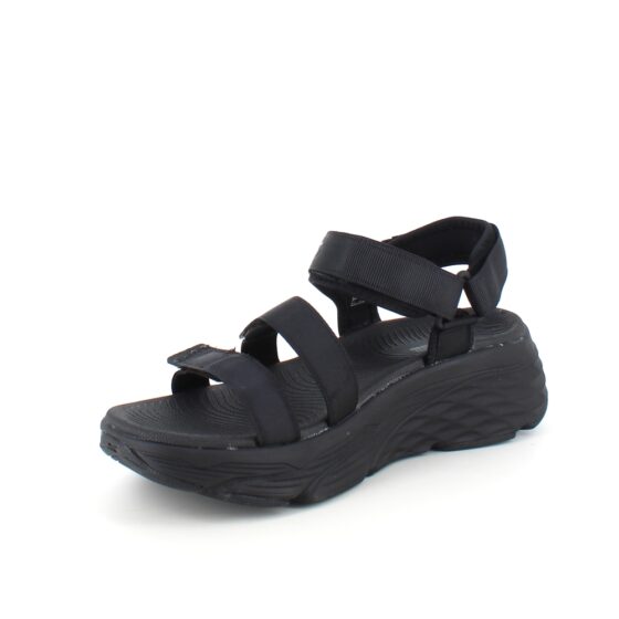 Svart sandal med støtabsorbering og god bredde fra Skechers