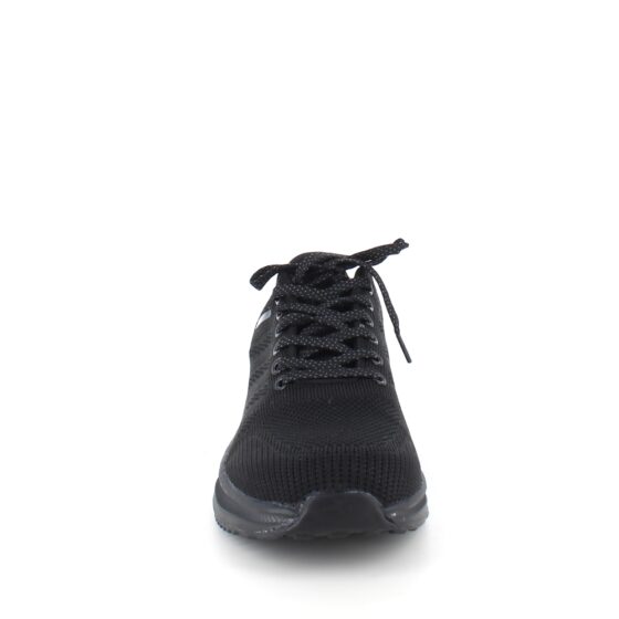 Svart herresneakers i pustende materiale