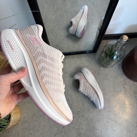 Skechers lette sko med pustende overdel
