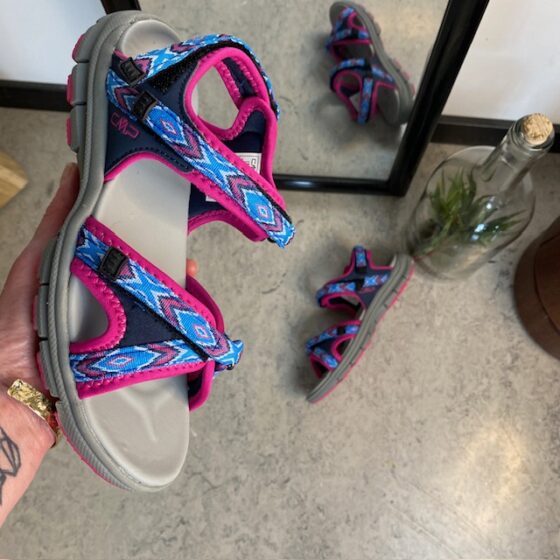 Blå/Rosa CMP lettvekts sandal med fantastisk komfort