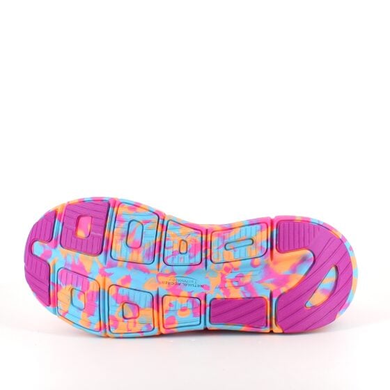 Skechers Max Cushion: Komfortable, flerfargede hverdagssko med støtte.