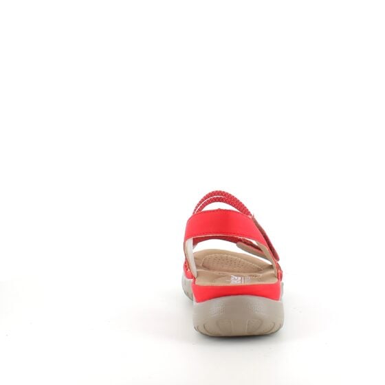 Rød sandal fra Rieker med elastiske stropper