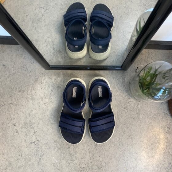 Skechers Max Cushioning Elite 2.0 Sandal med god buestøtte