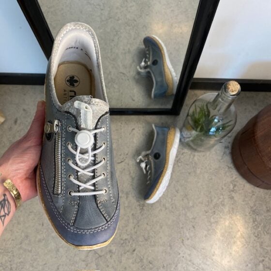 Blå Rieker slip-on joggesko med sølv effekter