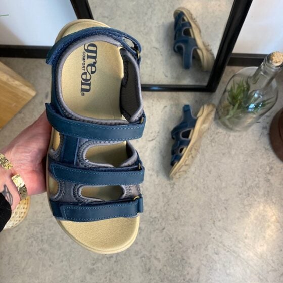 Støttende blå sandal fra Green Comfort
