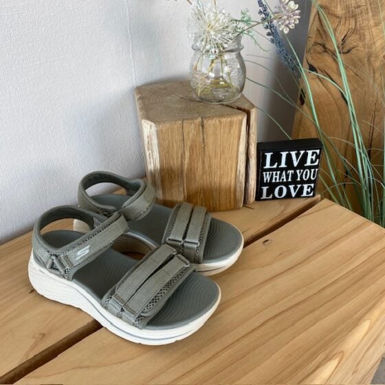 Grøn Skechers Max Cushioning Elite 2.0 Sandal med god fotbuestøtte