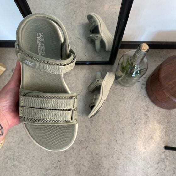 Grøn Skechers Max Cushioning Elite 2.0 Sandal med god fotbuestøtte