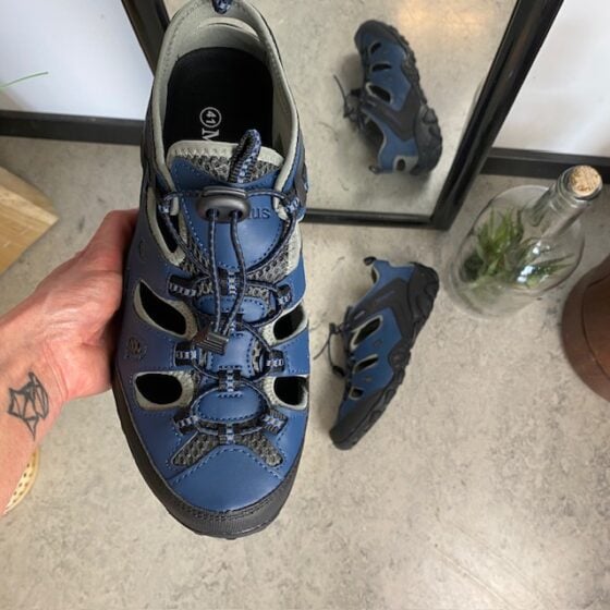 Utendørs sandal til menn
