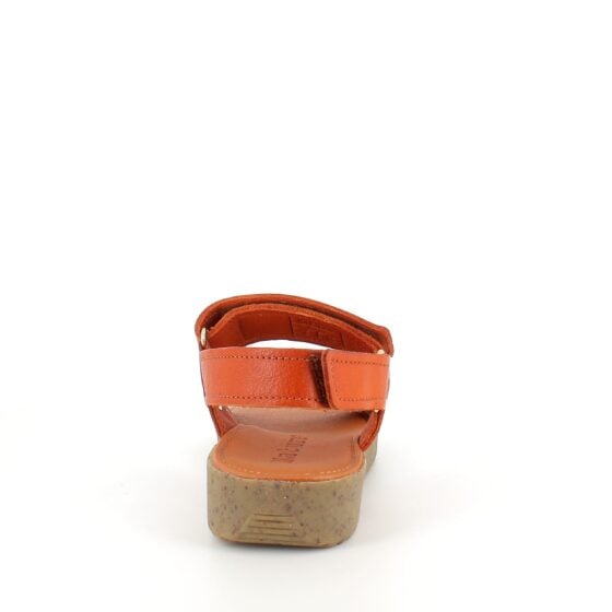 Nature sandal i brunt skinn med lyse såler