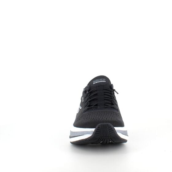Sort slip-ons sko fra Skechers med elastisk snøring