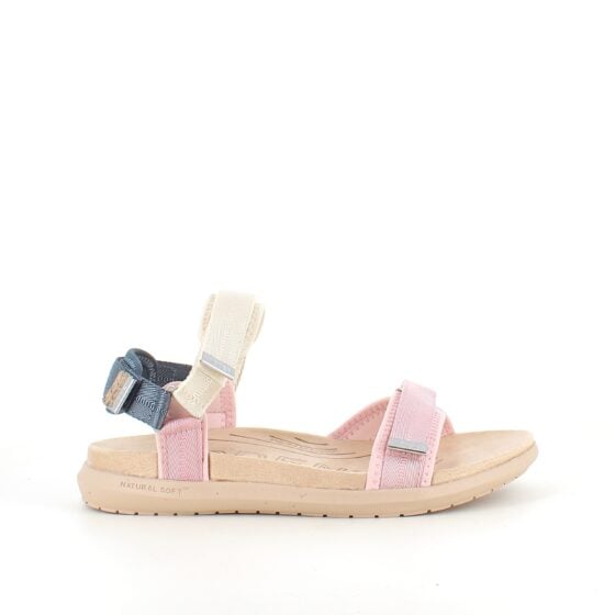 Lys Woden sandal med god fotsåttstøtte.