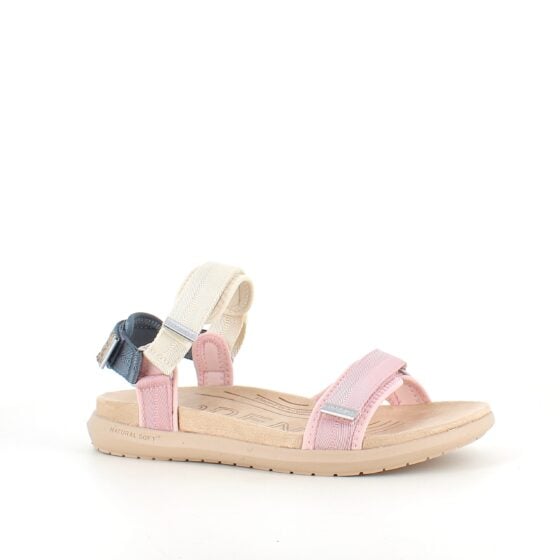 Lys Woden sandal med god fotsåttstøtte.