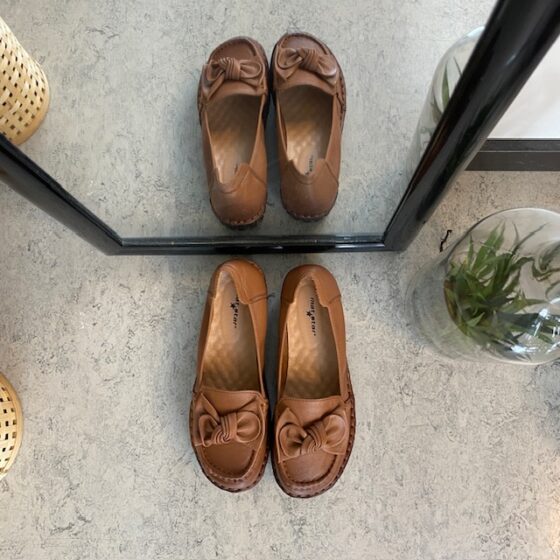 Elegant ballerina i brunt skinn