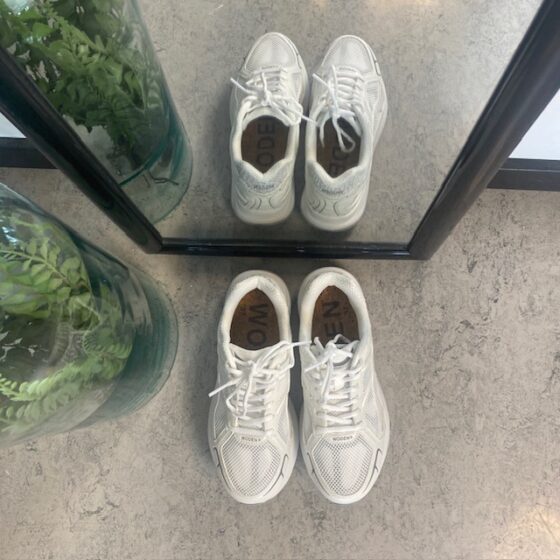 Woden lette sneakers med god svangstøtte