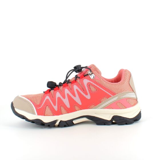 Fleksible lakserosa sneakers med elastiske skolisser.