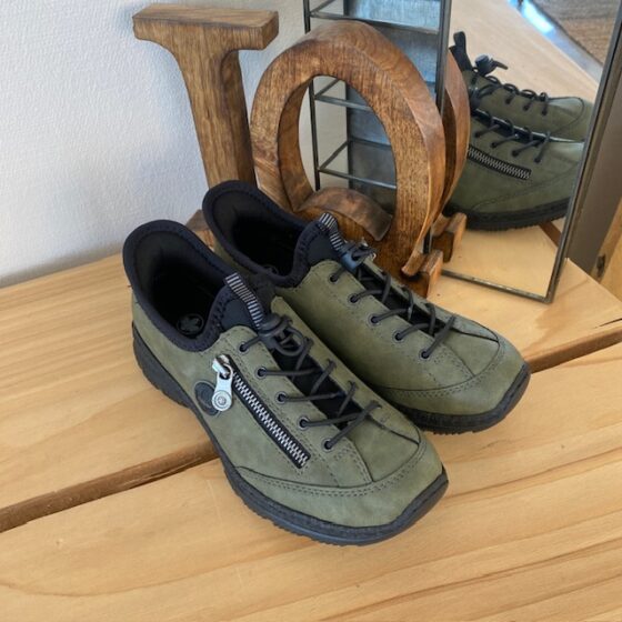 Olivengrønn Rieker slip-on joggesko