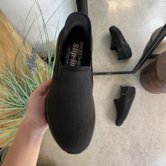 Svart herre slip-in sko fra Skechers