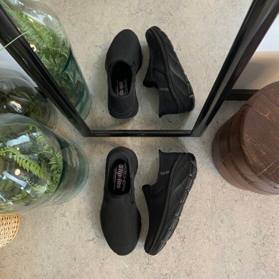 Svart herre slip-in sko fra Skechers