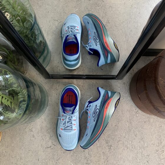 Pustende MaxChusion sko fra Skechers