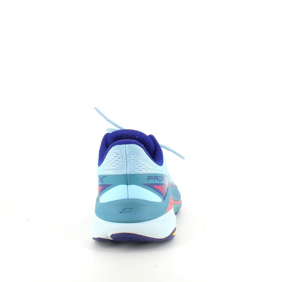 Pustende MaxChusion sko fra Skechers