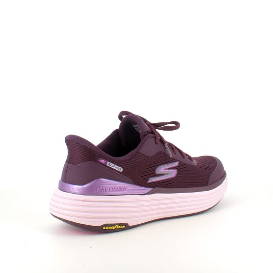 Lilla Skechers slip-in med MaxChusion såle