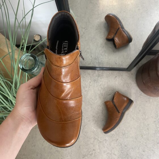 Kort støvel i brun skinn fra Green Comfort